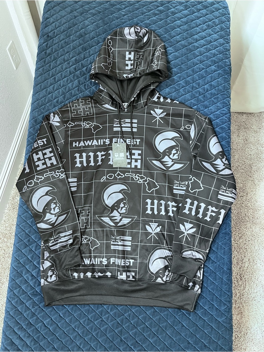 Hawaii's Finest Black Graphic Pullover Hoodie - Black Koa Hoodie - HI - Local -